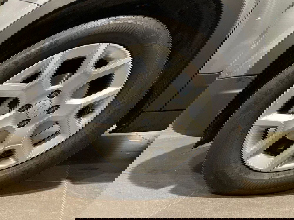 Jeep Avenger usata a Macerata (8)