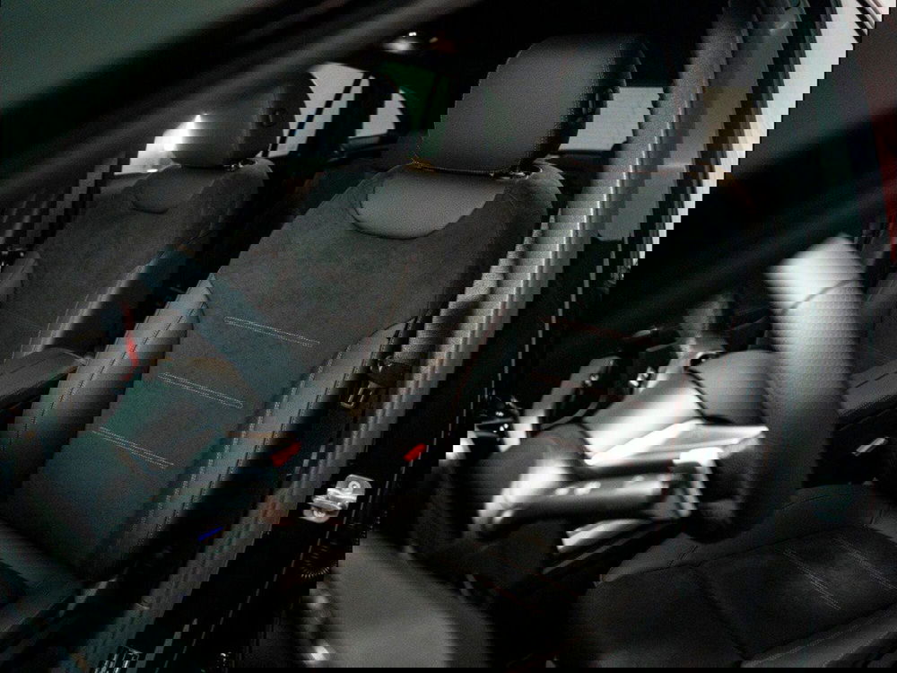 Mercedes-Benz GLA SUV nuova a Macerata (11)