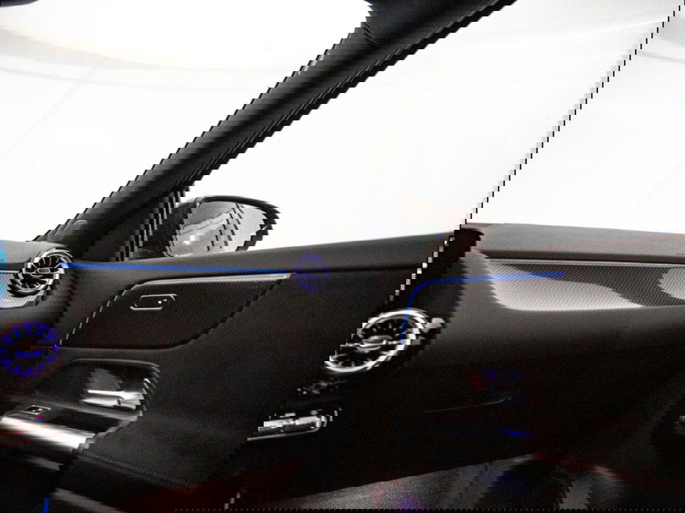 Mercedes-Benz GLA SUV nuova a Macerata (18)