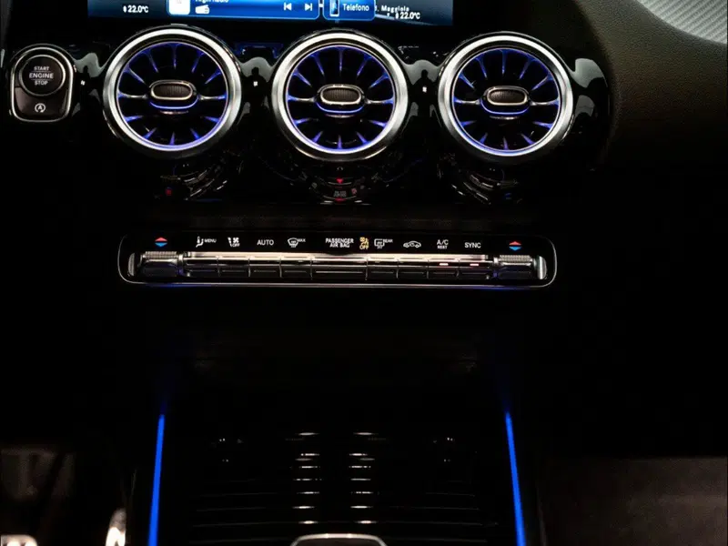 Mercedes-Benz GLA SUV nuova a Macerata (19)