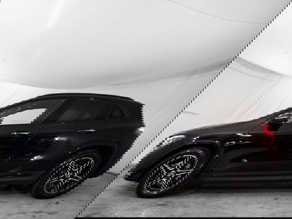 Mercedes-Benz GLA SUV nuova a Macerata (2)