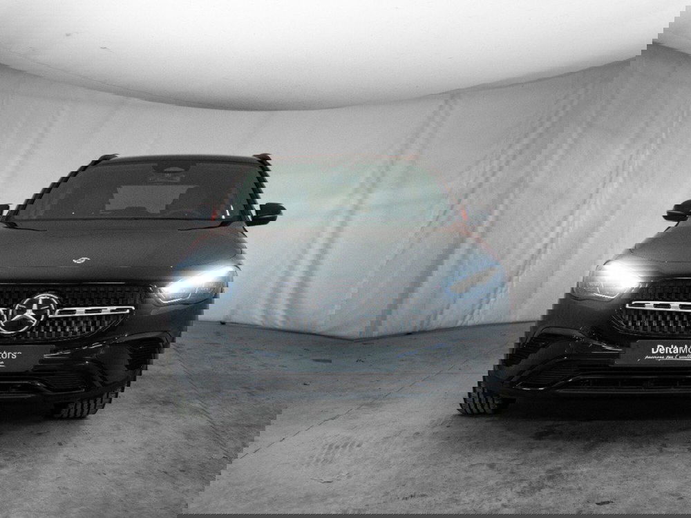 Mercedes-Benz GLA SUV nuova a Macerata (5)