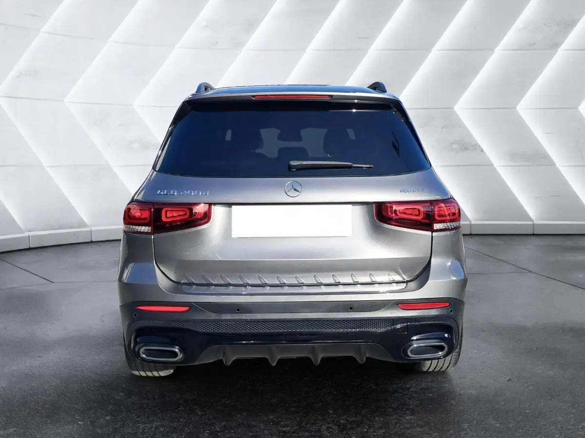 Mercedes-Benz GLB usata a Salerno (4)