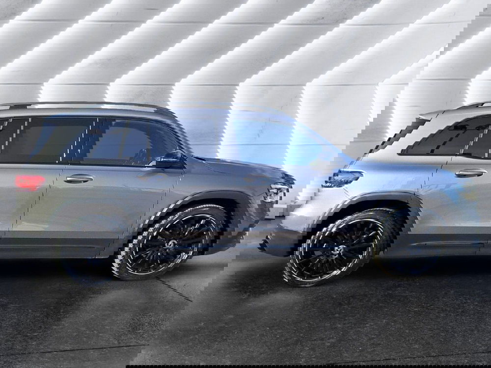 Mercedes-Benz GLB usata a Salerno (8)