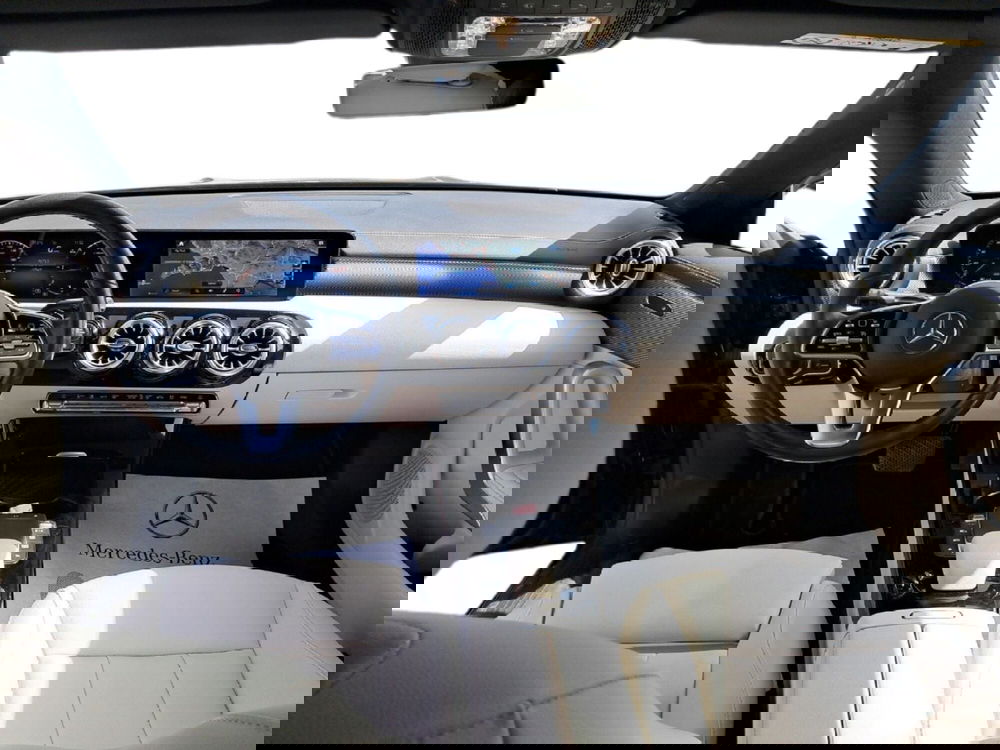 Mercedes-Benz CLA Shooting Brake usata a Salerno (12)