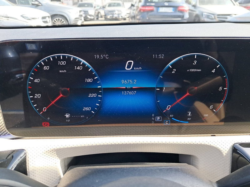 Mercedes-Benz CLA Shooting Brake usata a Salerno (9)