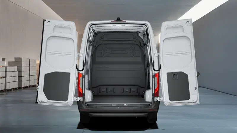 Mercedes-Benz Sprinter nuova a Milano (6)