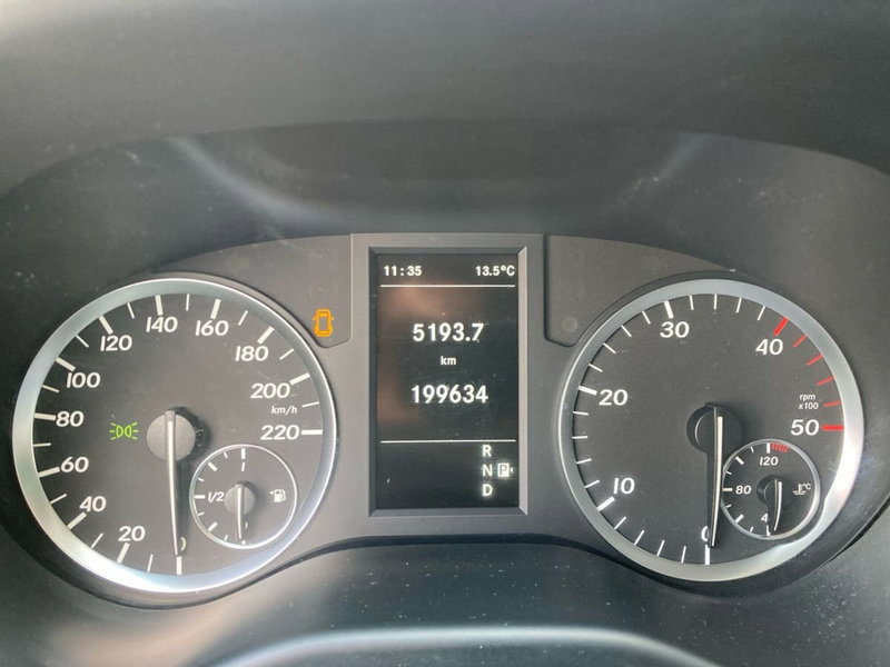 Mercedes-Benz Vito usata a Milano (13)