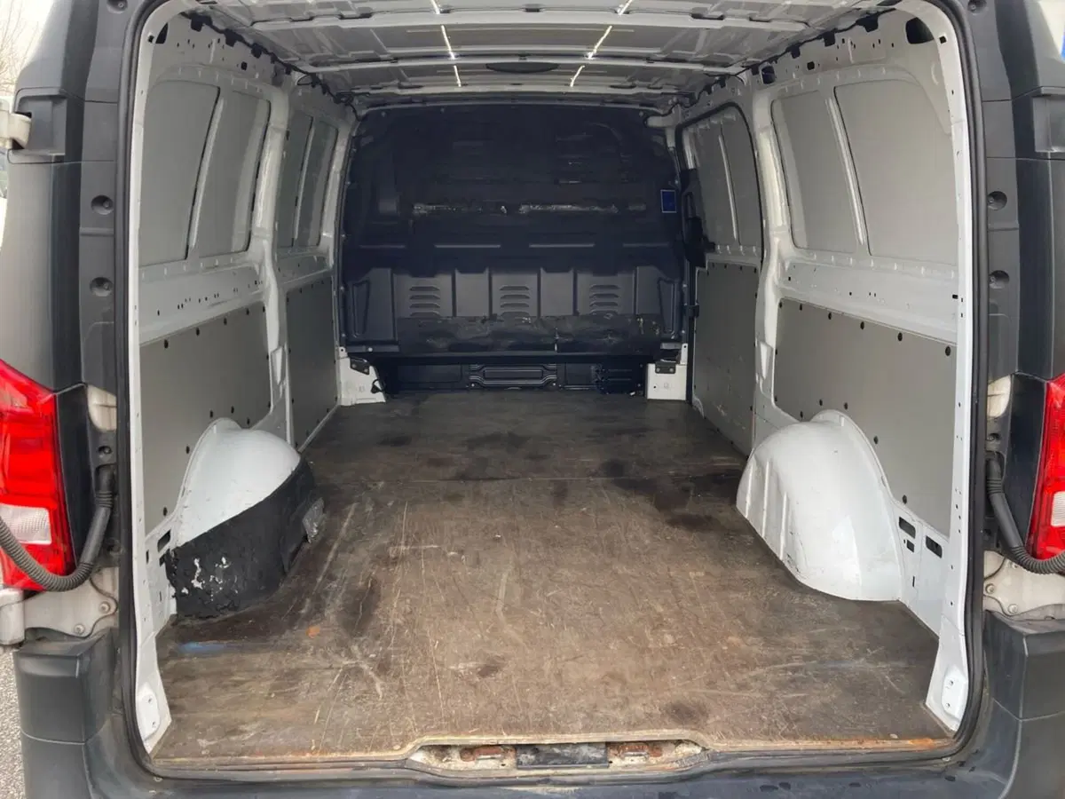 Mercedes-Benz Vito usata a Milano (8)
