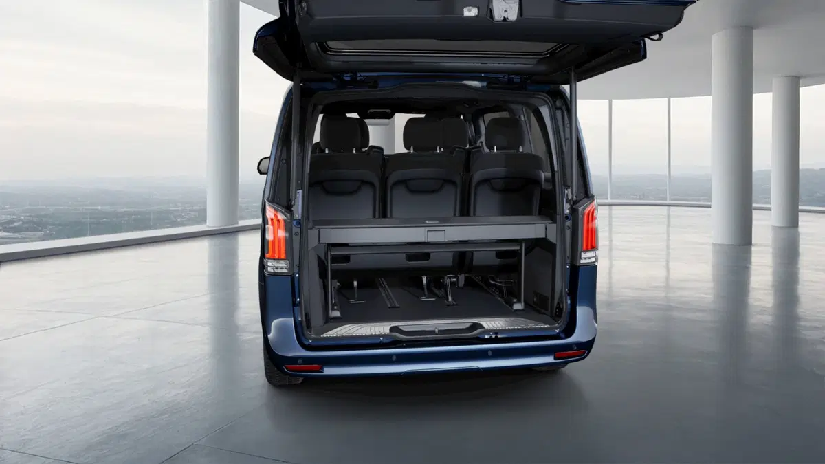 Mercedes-Benz Classe V nuova a Milano (8)