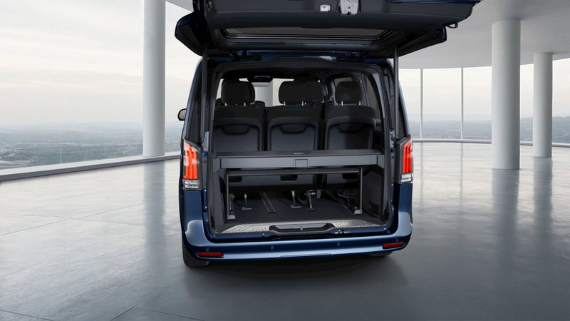 Mercedes-Benz Classe V nuova a Milano (8)