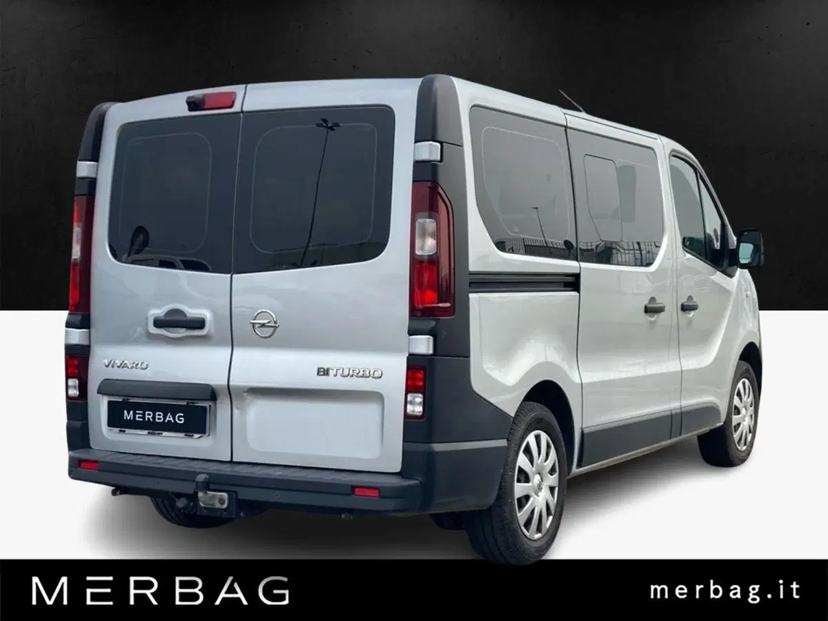 Opel Vivaro Furgone usata a Milano (2)