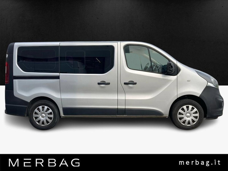 Opel Vivaro Furgone usata a Milano (5)