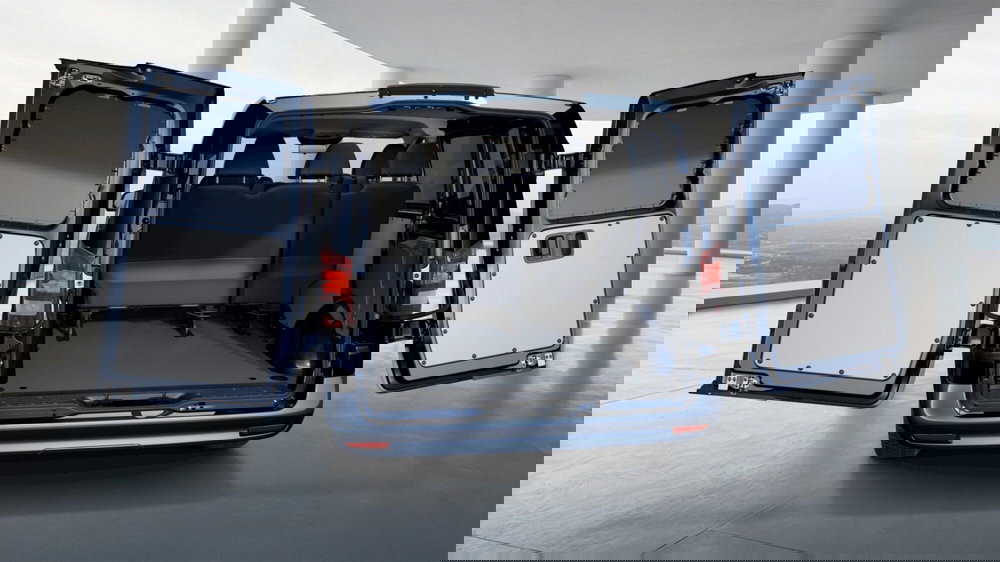 Mercedes-Benz Vito nuova a Milano (8)