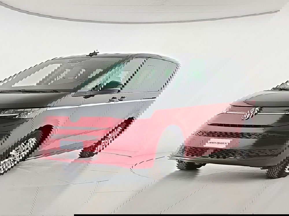 Volkswagen Multivan usata a Cuneo