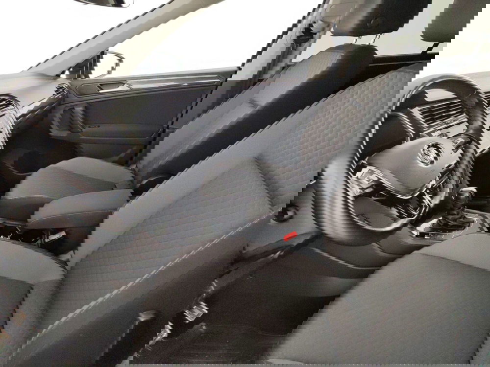 Volkswagen Tiguan usata a Massa-Carrara (7)