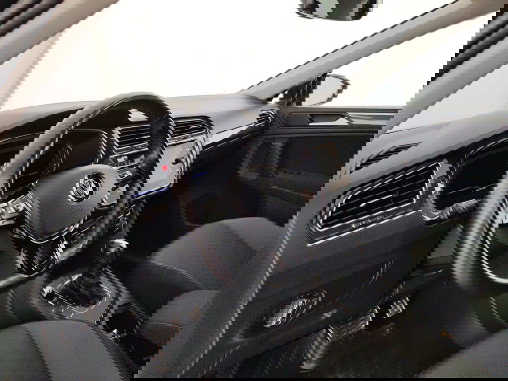 Volkswagen Tiguan usata a Massa-Carrara (8)