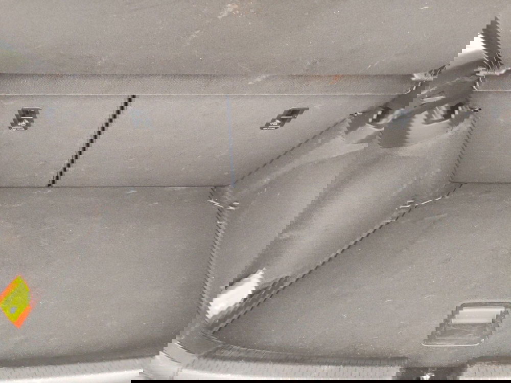 Volkswagen Polo usata a Massa-Carrara (16)