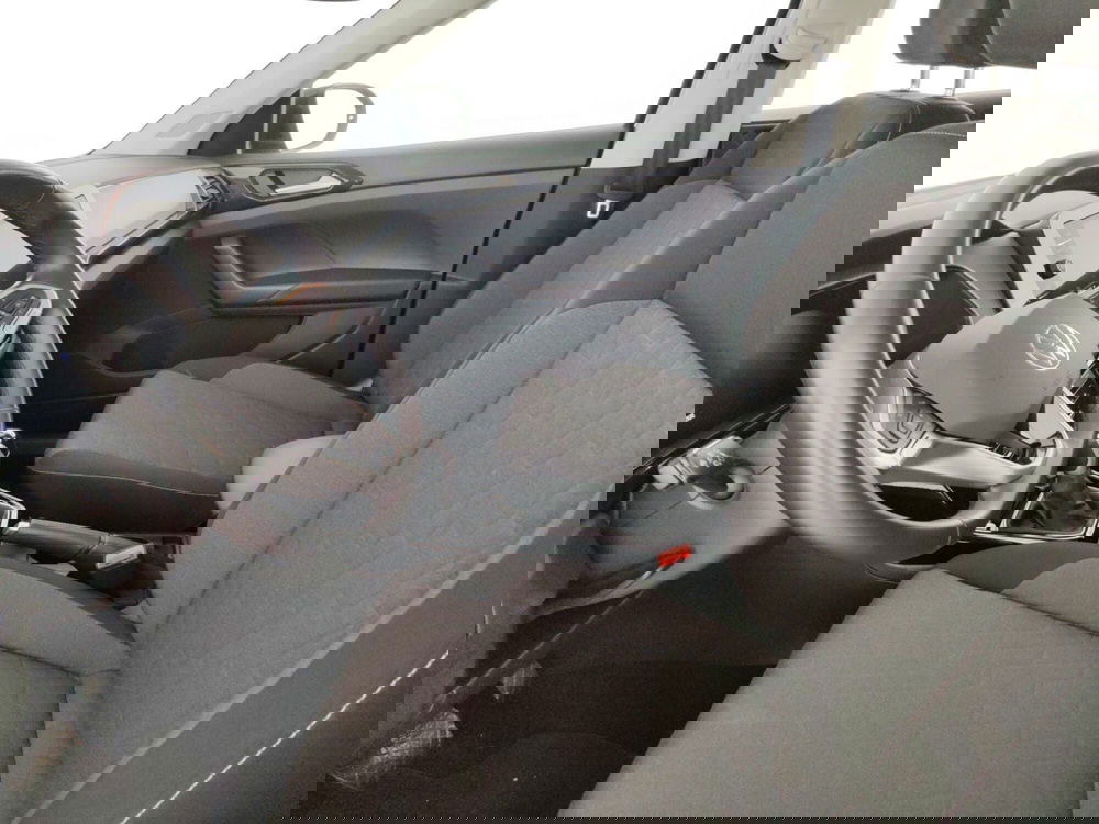 Volkswagen T-Cross usata a Massa-Carrara (7)