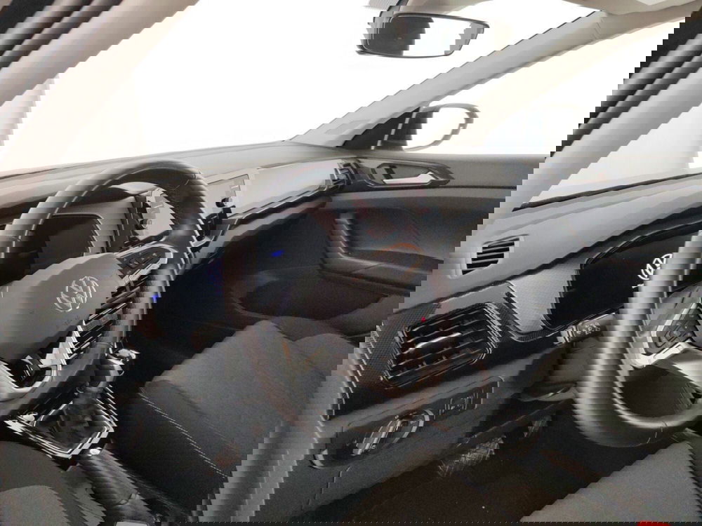 Volkswagen T-Cross usata a Massa-Carrara (8)