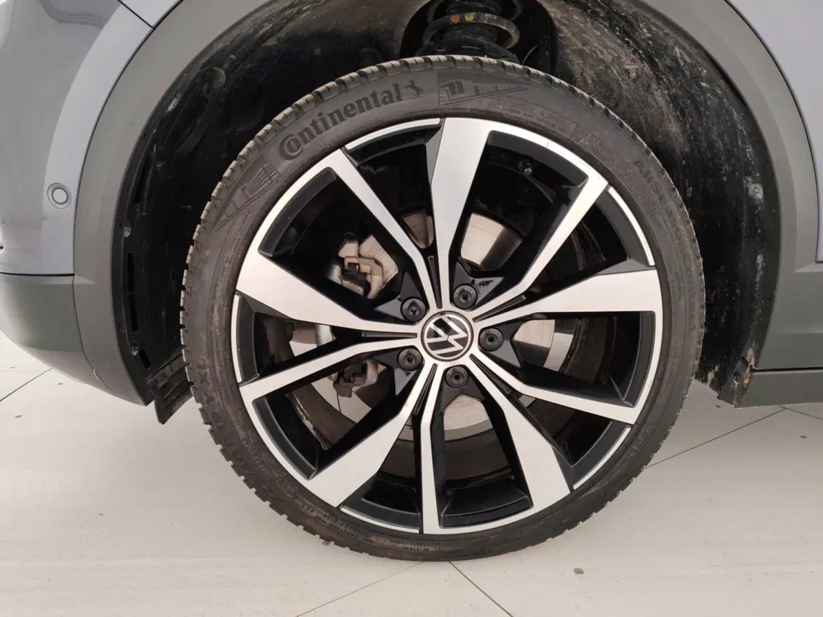 Volkswagen T-Roc Cabrio usata a Massa-Carrara (6)