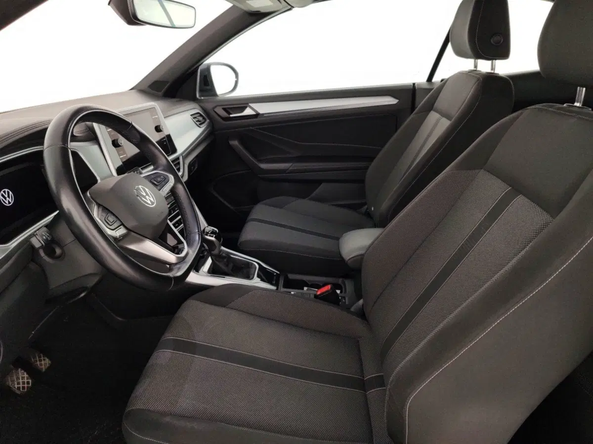Volkswagen T-Roc Cabrio usata a Massa-Carrara (7)