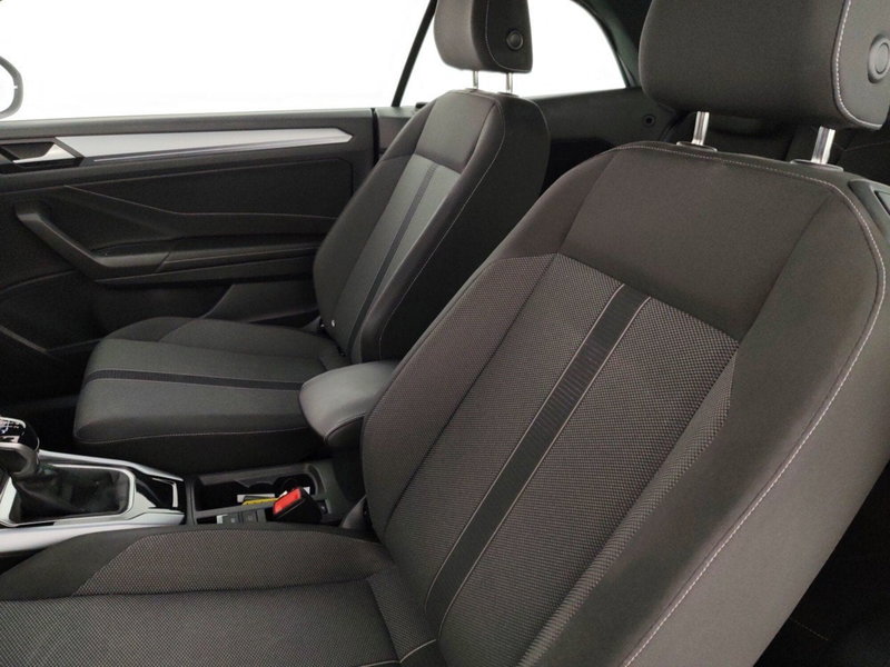 Volkswagen T-Roc Cabrio usata a Massa-Carrara (9)