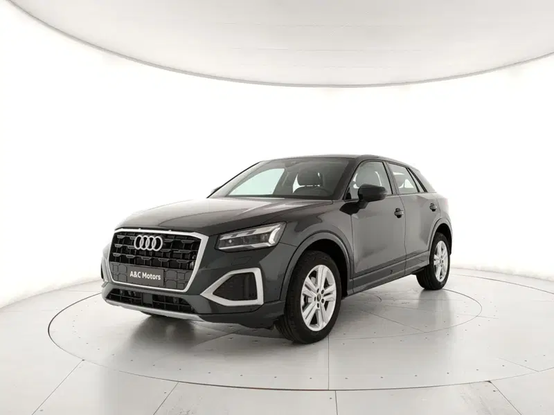 Audi Q2 nuova a Napoli