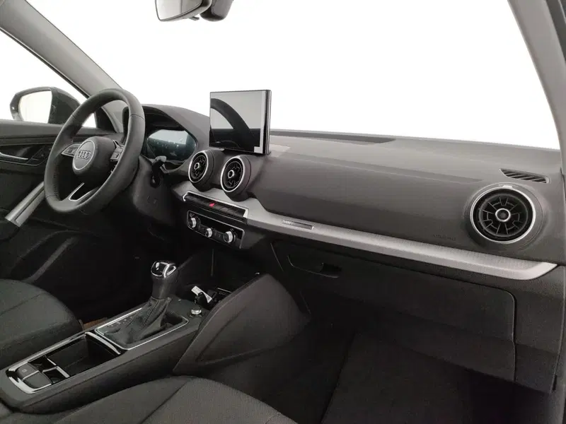 Audi Q2 nuova a Napoli (7)