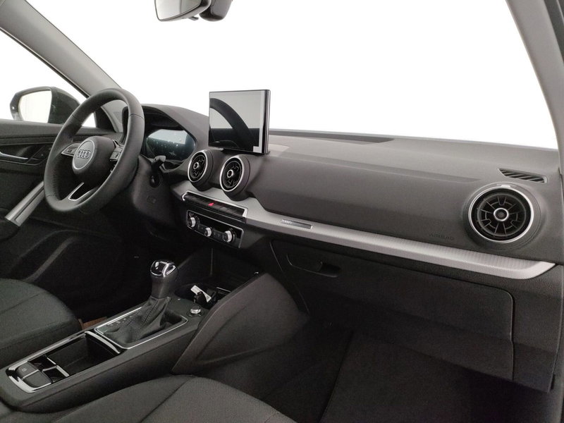 Audi Q2 nuova a Napoli (7)