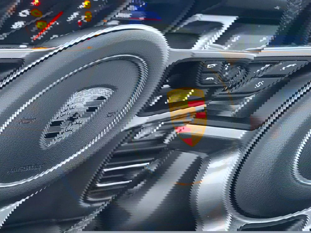 Porsche Macan usata a Perugia (13)