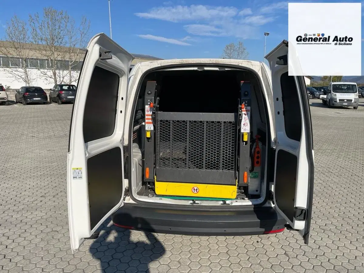 Volkswagen Veicoli Commerciali Caddy usata a Lucca (17)