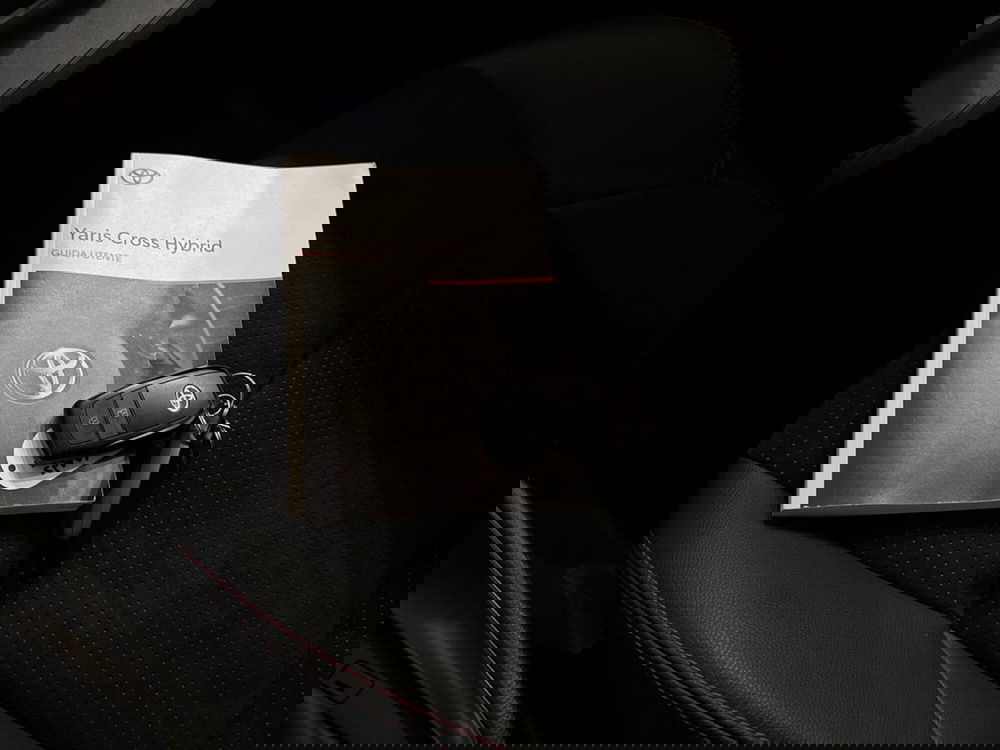 Toyota Yaris Cross usata a Pistoia (18)