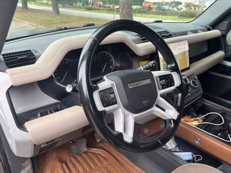 Land Rover Defender usata a Firenze (14)