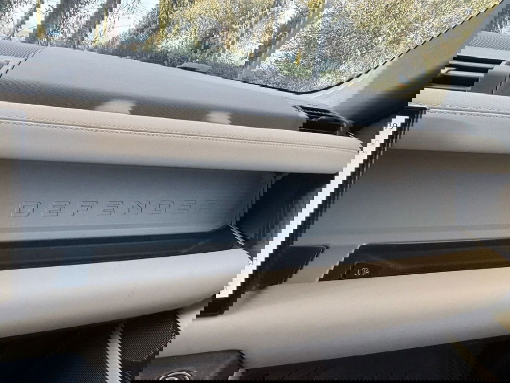 Land Rover Defender usata a Firenze (16)