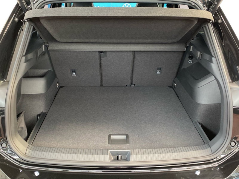 Volkswagen Tiguan nuova a Lodi (11)