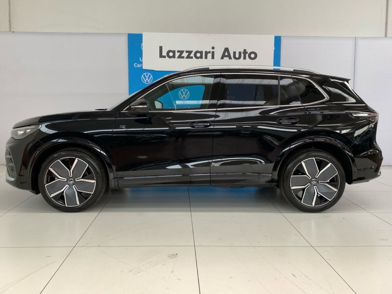 Volkswagen Tiguan nuova a Lodi (2)