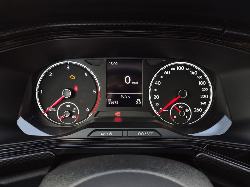 Volkswagen T-Cross usata  (12)