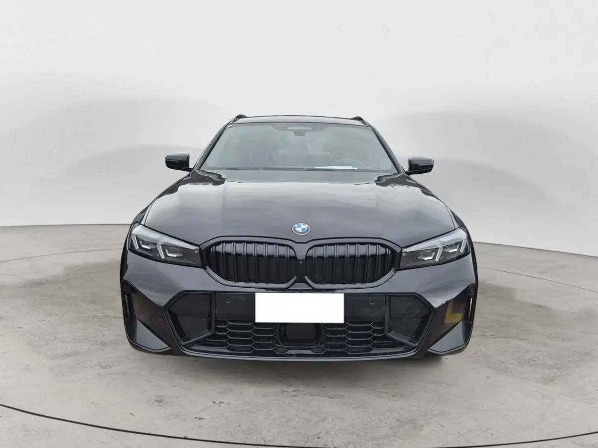 BMW Serie 3 Touring usata  (2)