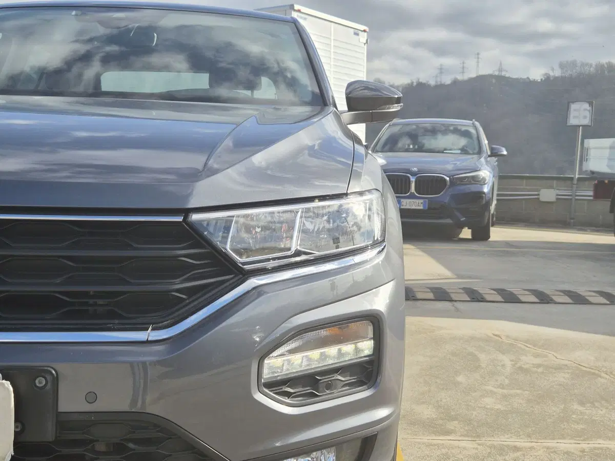 Volkswagen T-Roc usata  (15)