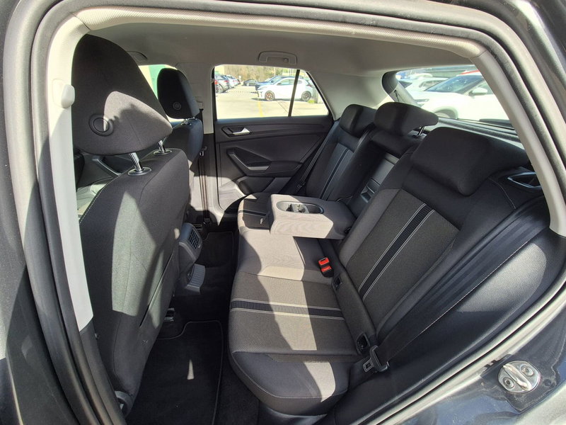 Volkswagen T-Roc usata  (18)