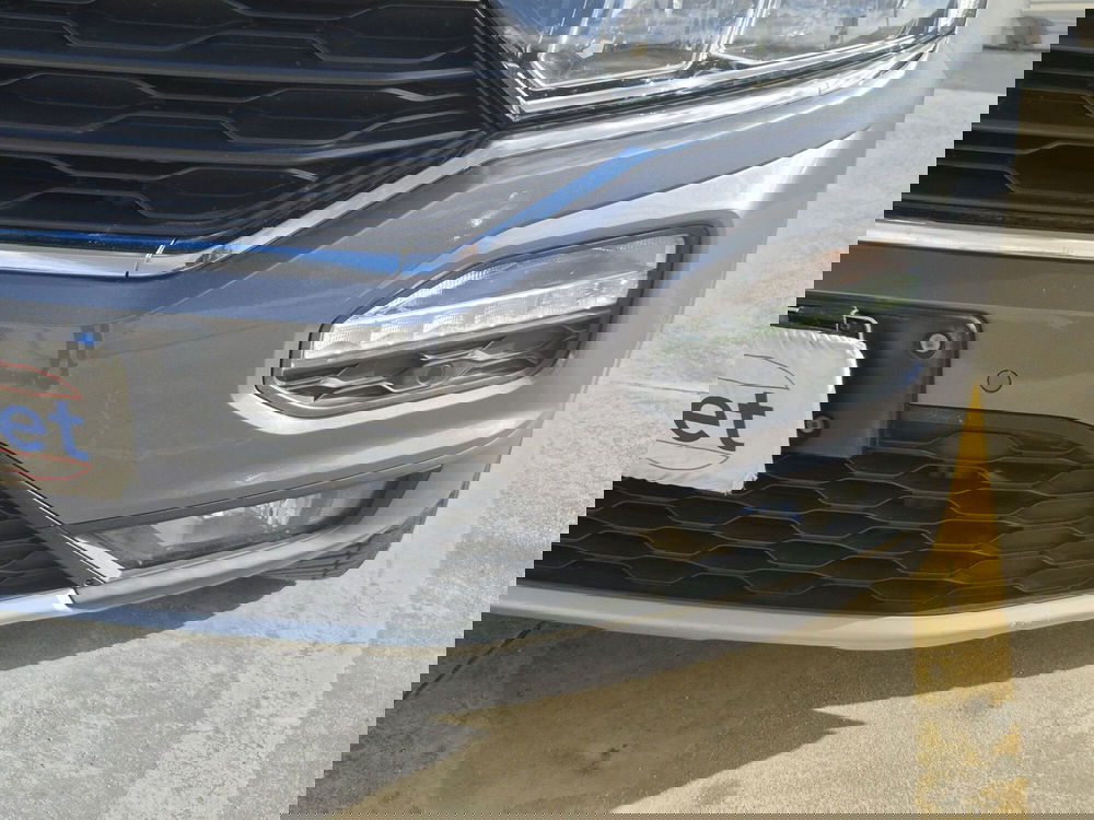 Volkswagen T-Roc usata  (19)