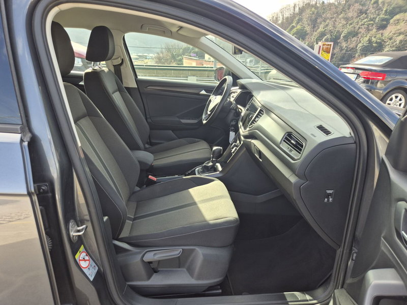 Volkswagen T-Roc usata  (9)