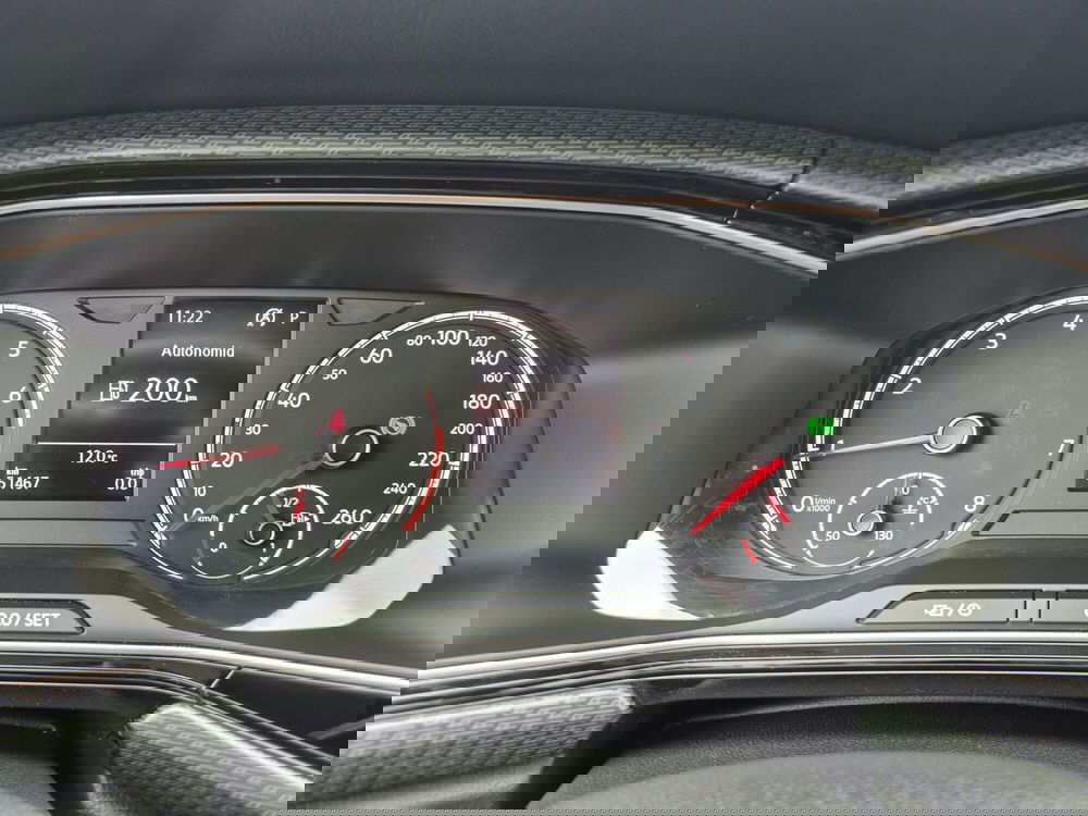 Volkswagen T-Cross usata  (13)