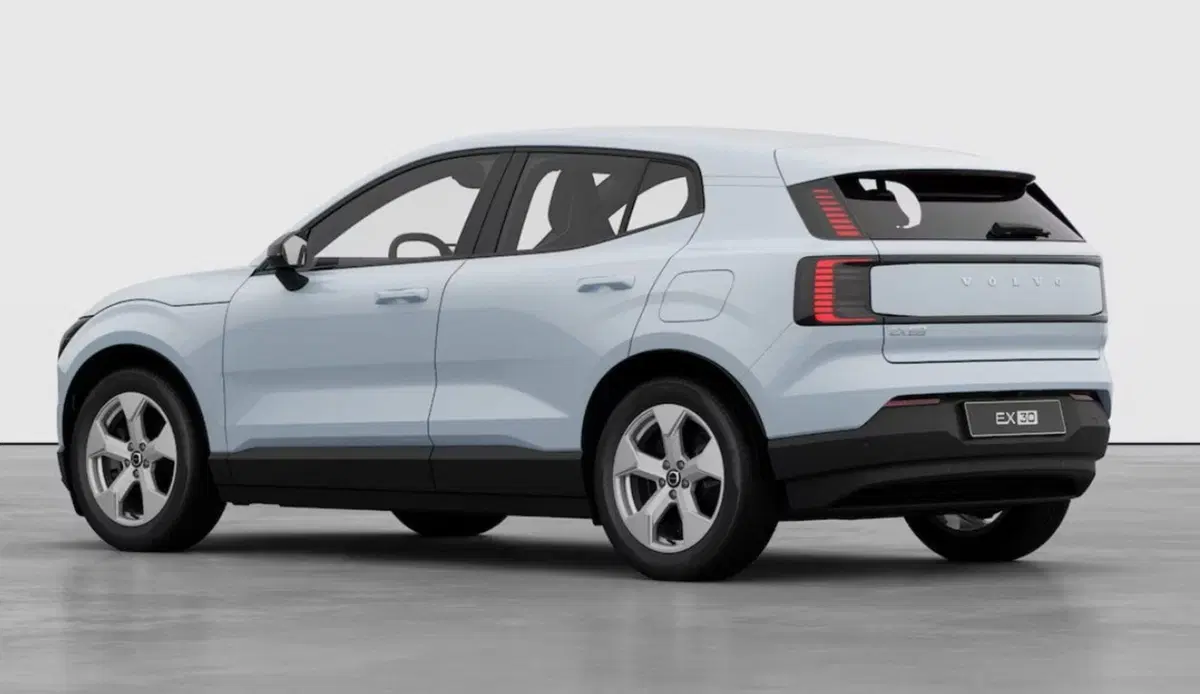 Volvo EX30 nuova a Milano (3)