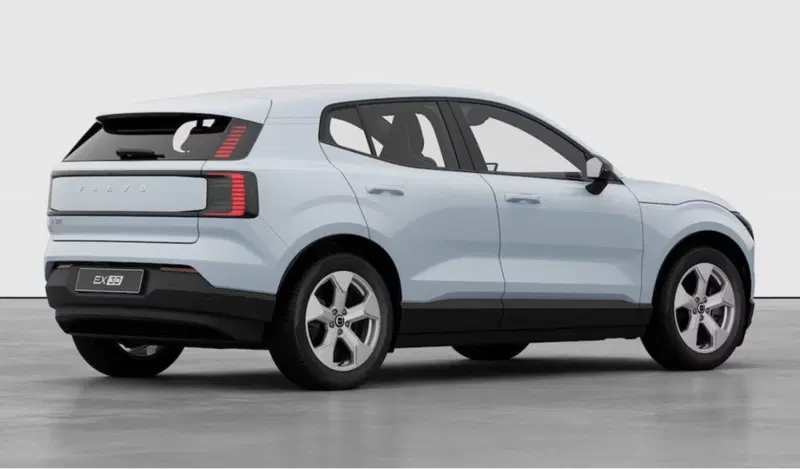 Volvo EX30 nuova a Milano (4)