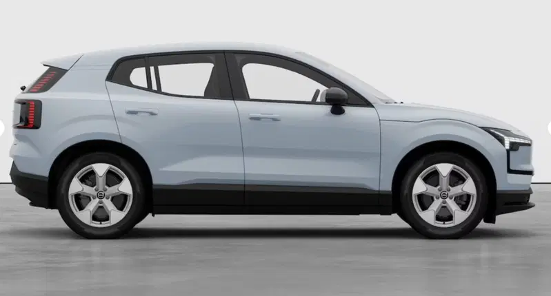 Volvo EX30 nuova a Milano (7)