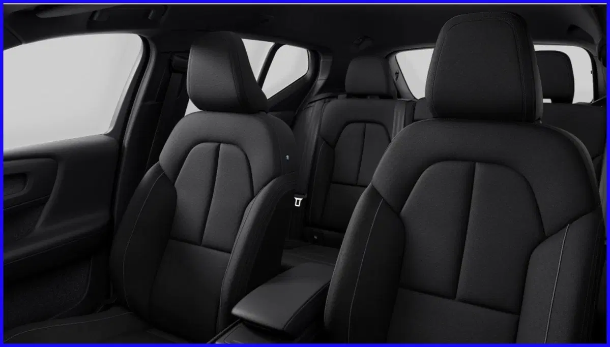 Volvo XC40 nuova a Milano (12)