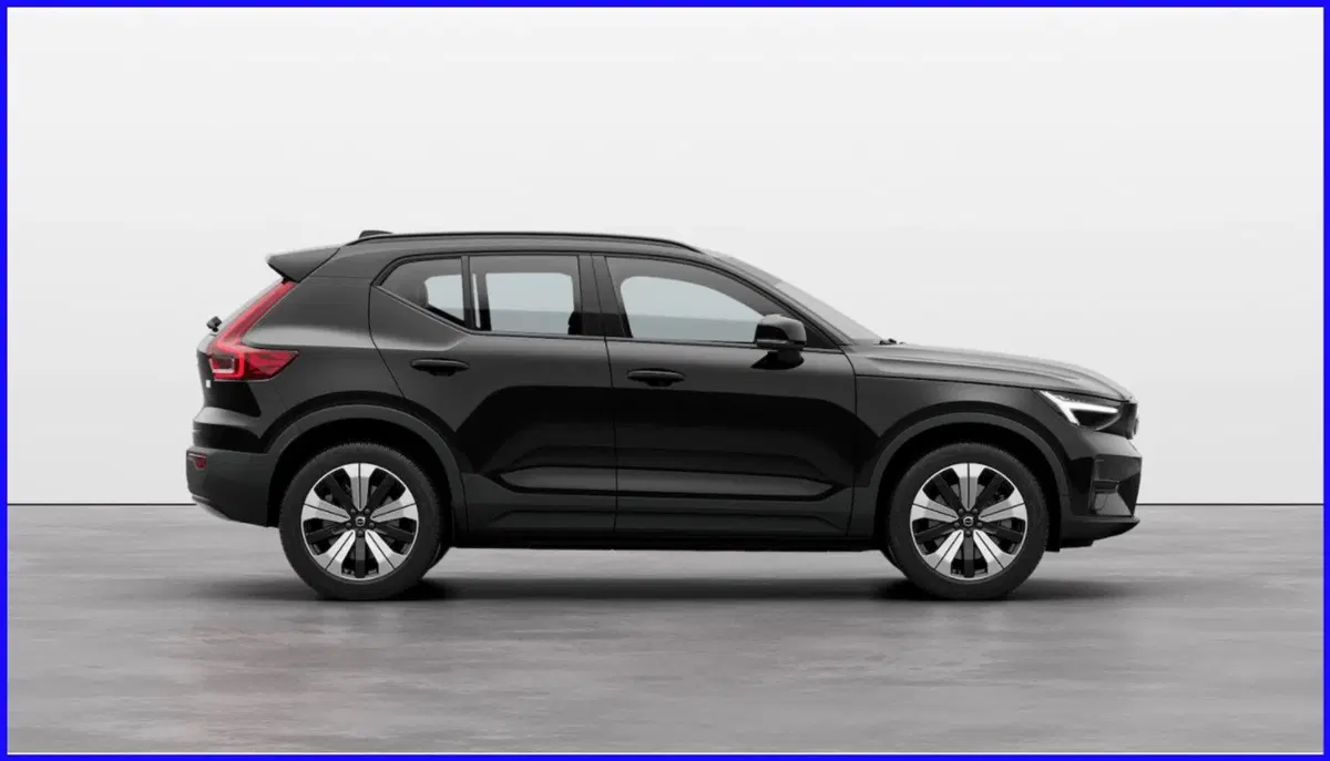 Volvo XC40 nuova a Milano (3)