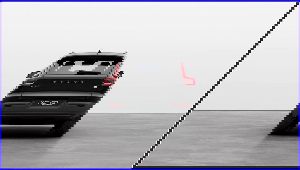 Volvo XC40 nuova a Milano (6)